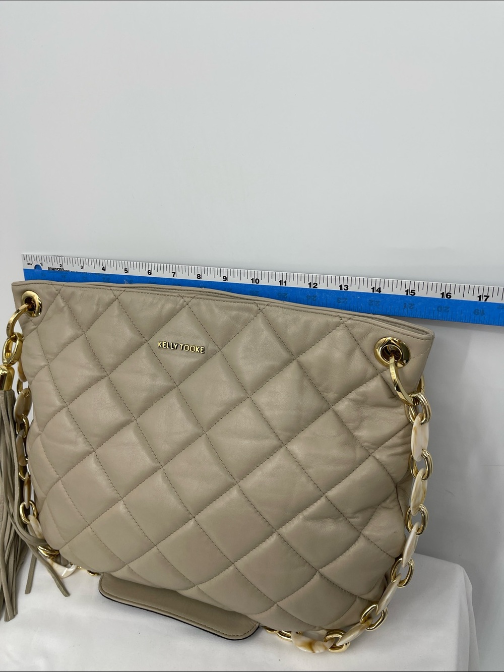 KELLY TOOKE Beige Leather Shoulder Bag with Red Suede Interior QUILTED STITCHING - Picture 11 of 12
